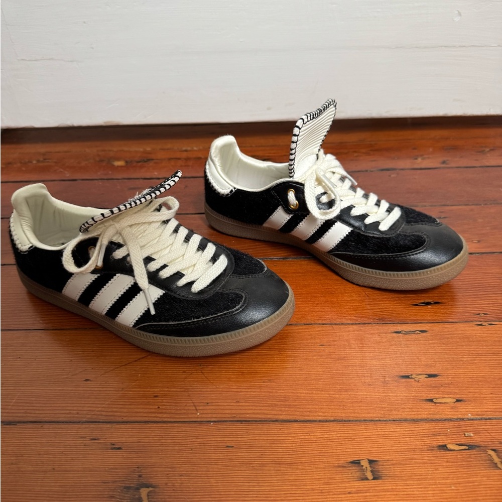 adidas Black and White Women’s Sneakers